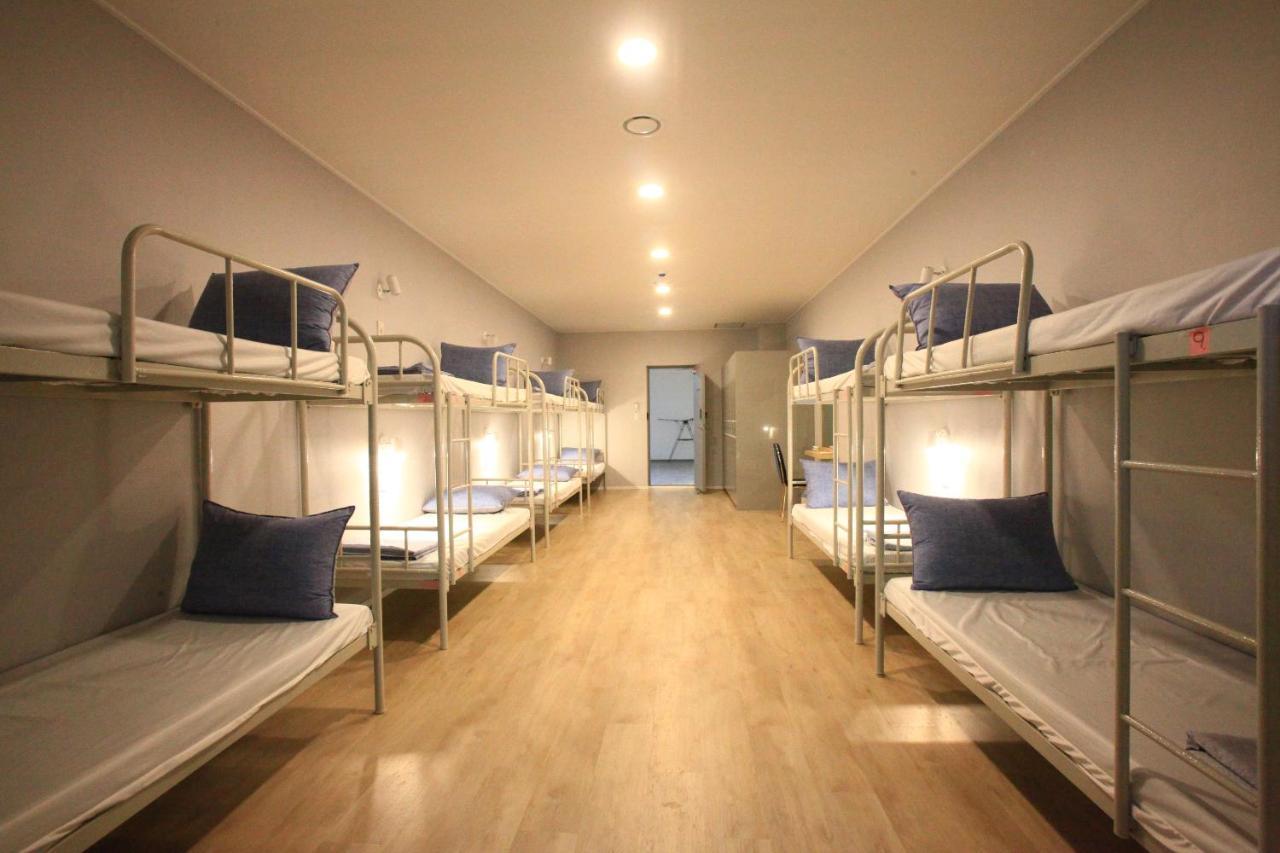 The Blue Guesthouse Μπουσάν Εξωτερικό φωτογραφία